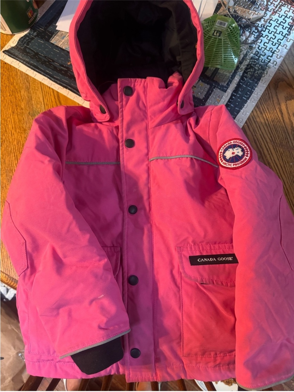 Canada Goose Lynx parka Bright Pink Hooded Puffer Jacket
Size 4-5 kids' puffer - Picture 8 of 8